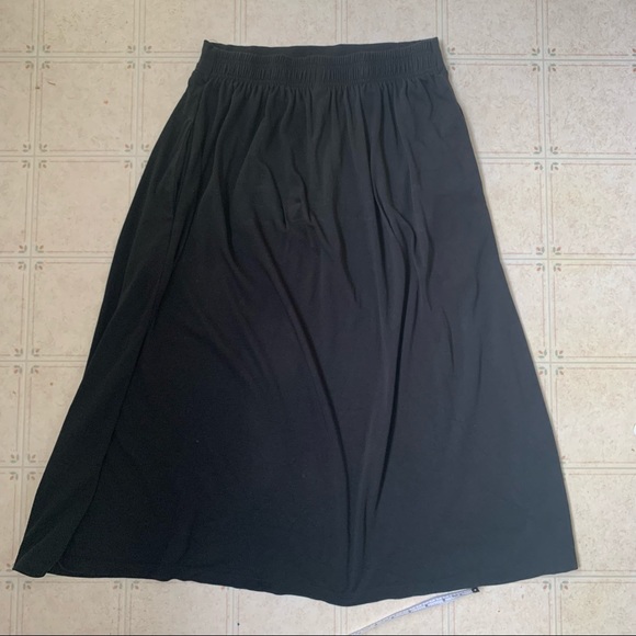 Kindred Clothing Co Skirt - Picture 5 of 7